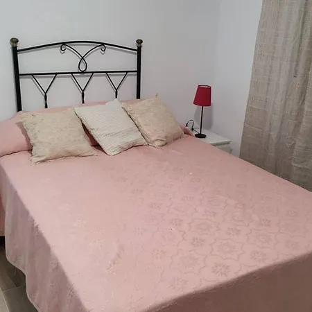 Apartamento Muy Centrico, A 8 Min Del Ave Andando, Reformado. Córdova